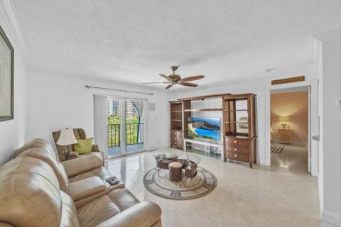 3909 N Ocean Boulevard #401, Fort Lauderdale FL - photo 16 of 50