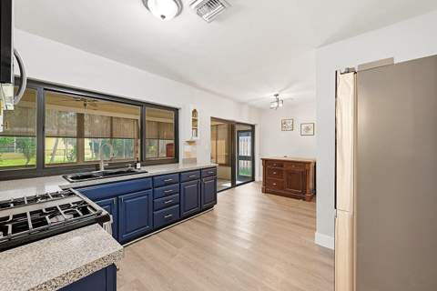 8370 NW 26th Place, Sunrise FL - photo 7 of 25
