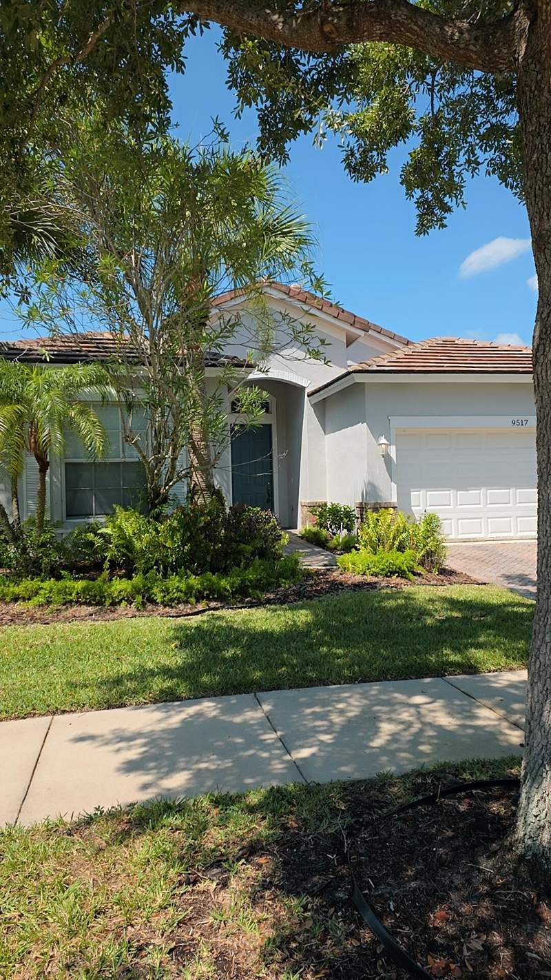 4 bedroom Single Family Residence at 9517 SW Flowermound Circle, Tradition Plat No 18, Port St. Lucie — photo 3