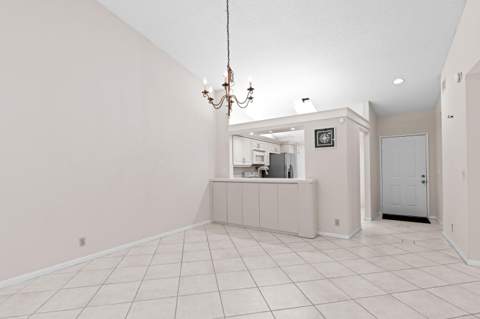 10044 Andrea Lane #A, Boynton Beach FL - photo 10 of 34