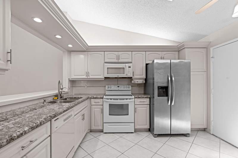3 bedroom Villa at 10044 Andrea Lane #A, Palm Chase Lakes Condo, Boynton Beach — photo 2