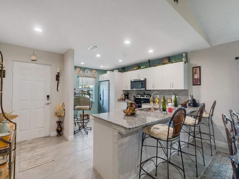 1 bedroom Single Family Residence at 13951 Brazil Court, Spanish Lakes Fairways Leasehold Estates, Fort Pierce — photo 5