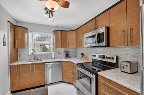 3601 S Ocean Boulevard #104, South Palm Beach FL - photo 7 of 44
