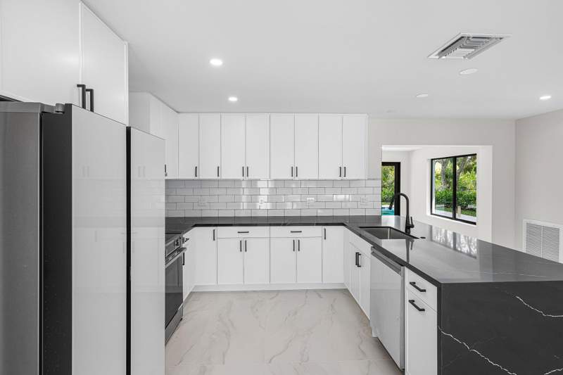 3 bedroom Single Family Residence at 707 Sunset Drive, Lake Osborne Terrace, Lake Worth Beach — photo 5