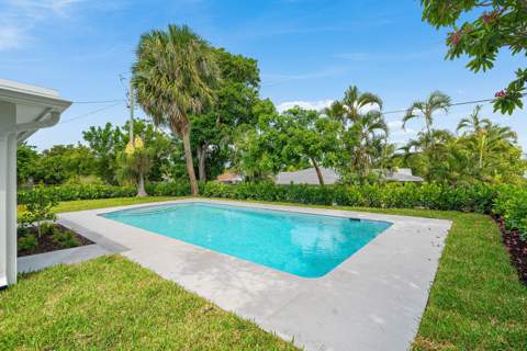 707 Sunset Drive, Lake Worth Beach FL - photo 16 of 19