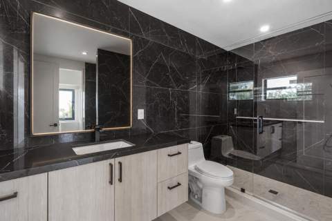 707 Sunset Drive, Lake Worth Beach FL - photo 9 of 19