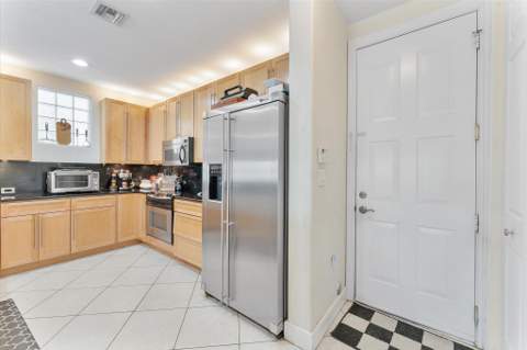 1351 SE 3rd Avenue, Pompano Beach FL - photo 19 of 58