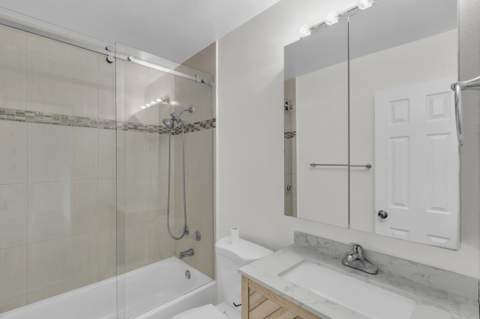 3262 Pierce Street, Hollywood FL - photo 9 of 23