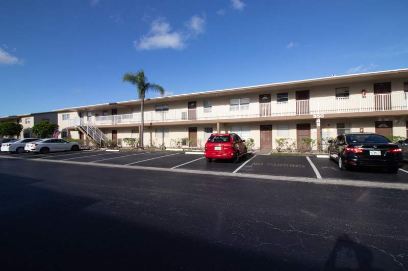 1 bedroom Condominium at 550 NW 77th Avenue #204, Oriole Gardens Two 42 Condo, Margate — photo 4