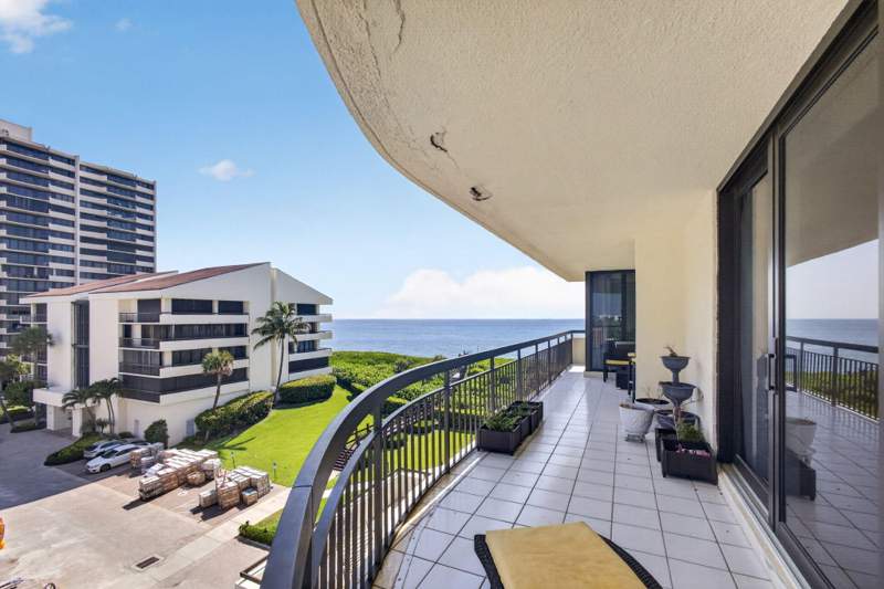 2 bedroom Condominium at 4000 N Ocean Drive #403, Martinique 2 Condo, Singer Island — photo 3