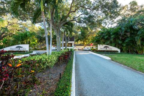 11335 Twelve Oaks Way, North Palm Beach FL - photo 23 of 53