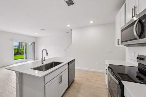 12977 SW Forli Way, Port St. Lucie FL - photo 6 of 25