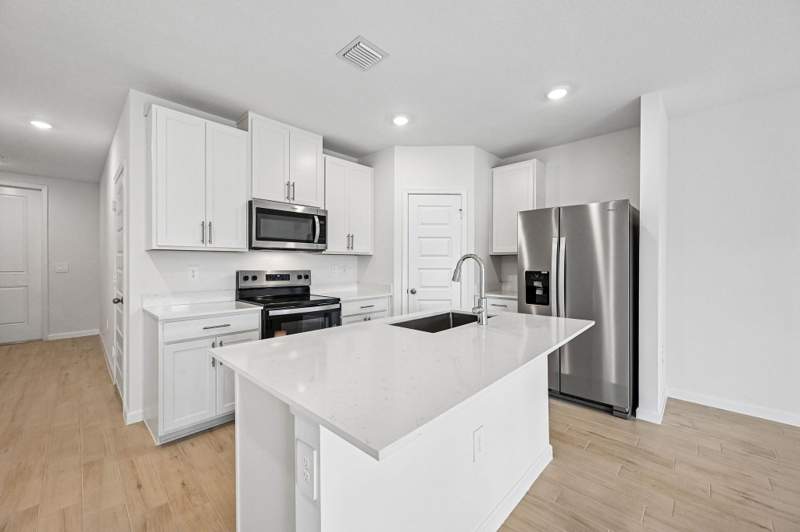 3 bedroom Townhouse at 12977 SW Forli Way, Central Park, Port St. Lucie — photo 4