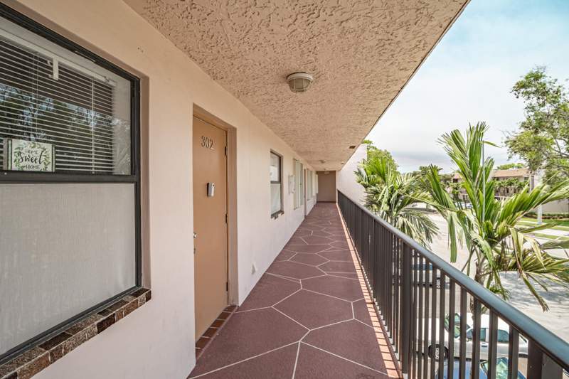2 bedroom Condominium at 10331 Sunrise Lakes Boulevard #302, Sunrise Lakes 160 Condo, Sunrise — photo 3