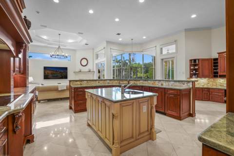 12809 Mizner Way, Wellington FL - photo 15 of 76