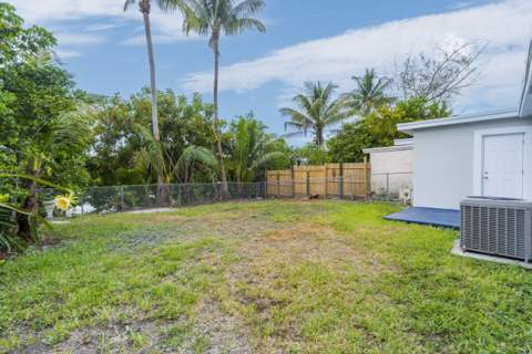 1523 SW 68th Way, North Lauderdale FL - photo 20 of 42