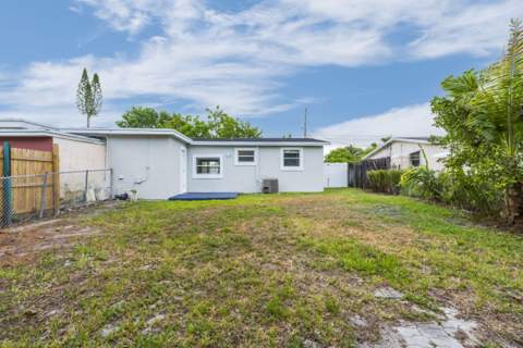 1523 SW 68th Way, North Lauderdale FL - photo 21 of 42
