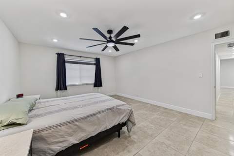 9 NE 19th Court #C112, Wilton Manors FL - photo 10 of 35
