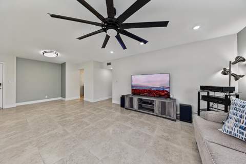 9 NE 19th Court #C112, Wilton Manors FL - photo 18 of 35