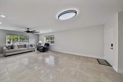 9 NE 19th Court #C112, Wilton Manors FL - photo 23 of 35