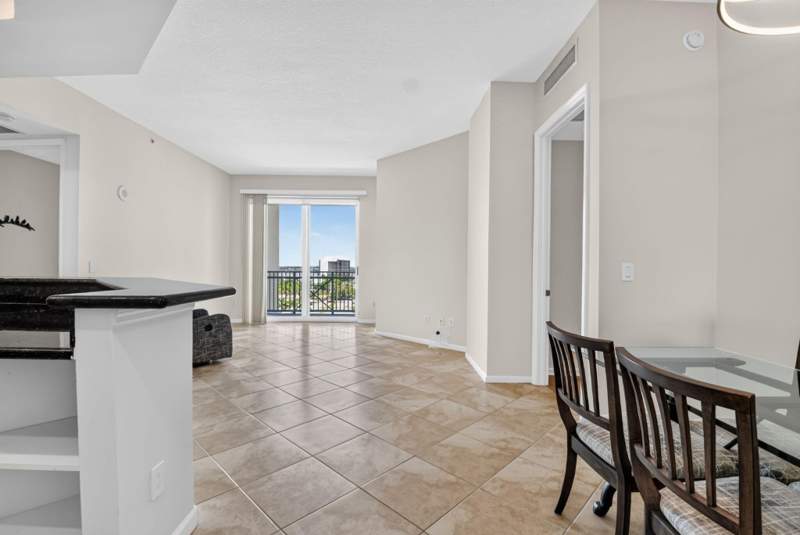 2 bedroom Condominium at 403 S Sapodilla Avenue #706, Metropolitan Condo, West Palm Beach — photo 4