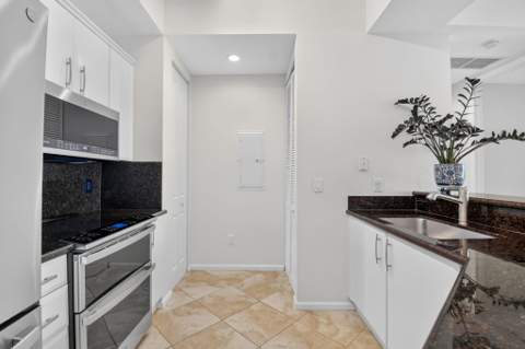 403 S Sapodilla Avenue #706, West Palm Beach FL - photo 10 of 55