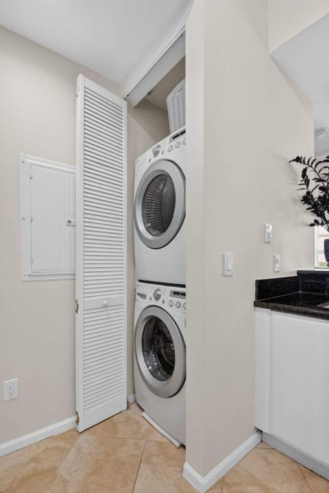 403 S Sapodilla Avenue #706, West Palm Beach FL - photo 16 of 55
