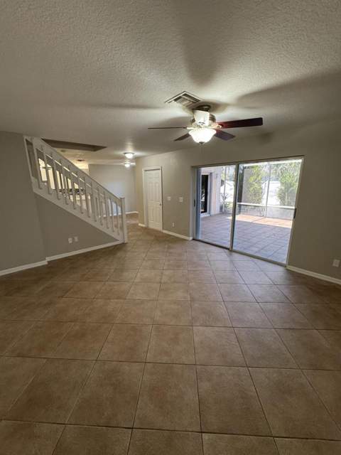 1536 N Lawnwood Circle #3, Fort Pierce FL - photo 9 of 23