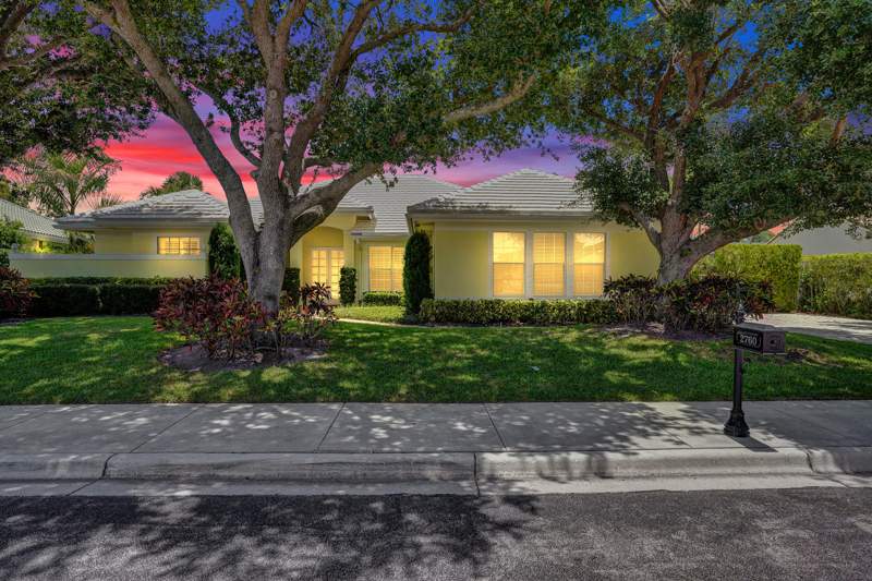 4 bedroom Single Family Residence at 2760 Tecumseh Drive, Bear Lakes Estates North, West Palm Beach — photo 2