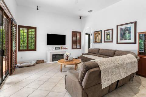 876 NW 123rd Drive, Coral Springs FL - photo 14 of 47