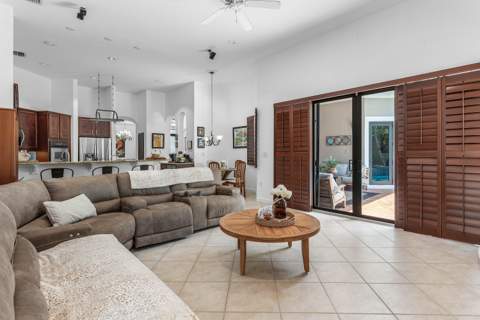 876 NW 123rd Drive, Coral Springs FL - photo 13 of 47