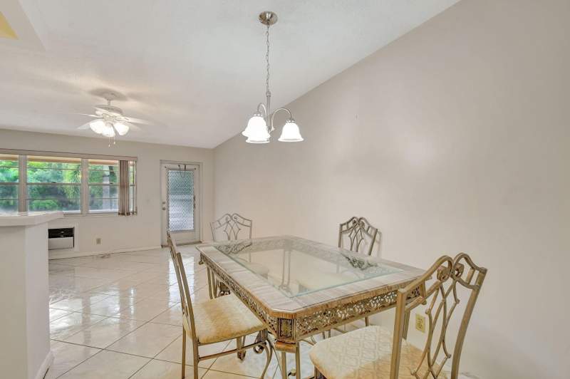1 bedroom Condominium at 70 Camden C, Camden Condos, West Palm Beach — photo 5
