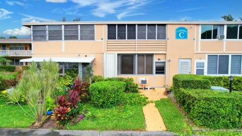 70 Camden C, West Palm Beach FL - photo 13 of 28