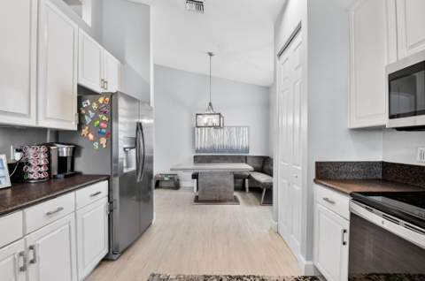 8049 Via Bolzano, Lake Worth FL - photo 15 of 68