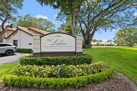 3018 Lake Shore Drive, Deerfield Beach FL - photo 12 of 36