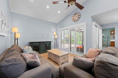 3018 Lake Shore Drive, Deerfield Beach FL - photo 17 of 36