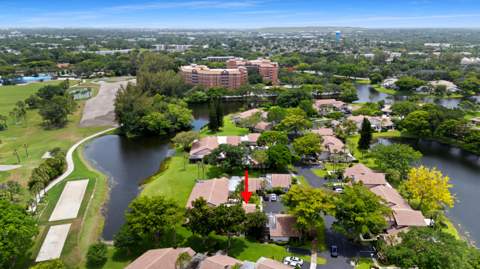 3018 Lake Shore Drive, Deerfield Beach FL - photo 7 of 36