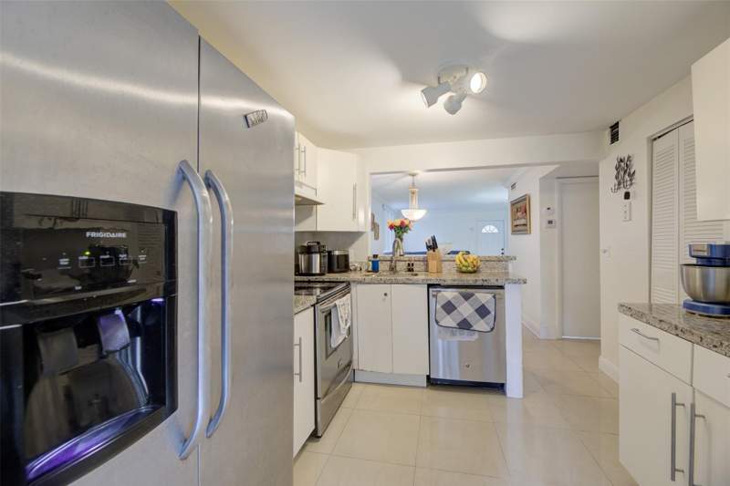2 bedroom Condominium at 3777 NW 78th Avenue #10D, Gateland Village Sec D Condo, Hollywood — photo 5