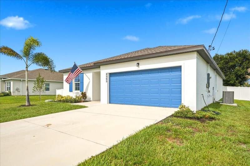 4 bedroom Single Family Residence at 4565 SW Scope Street, Port St Lucie Section 33, Port St. Lucie — photo 3