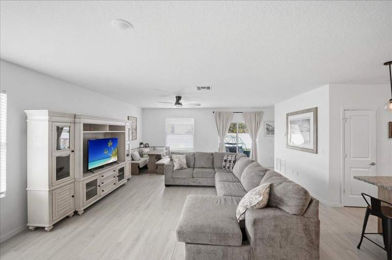 4 bedroom Single Family Residence at 4565 SW Scope Street, Port St Lucie Section 33, Port St. Lucie — photo 5