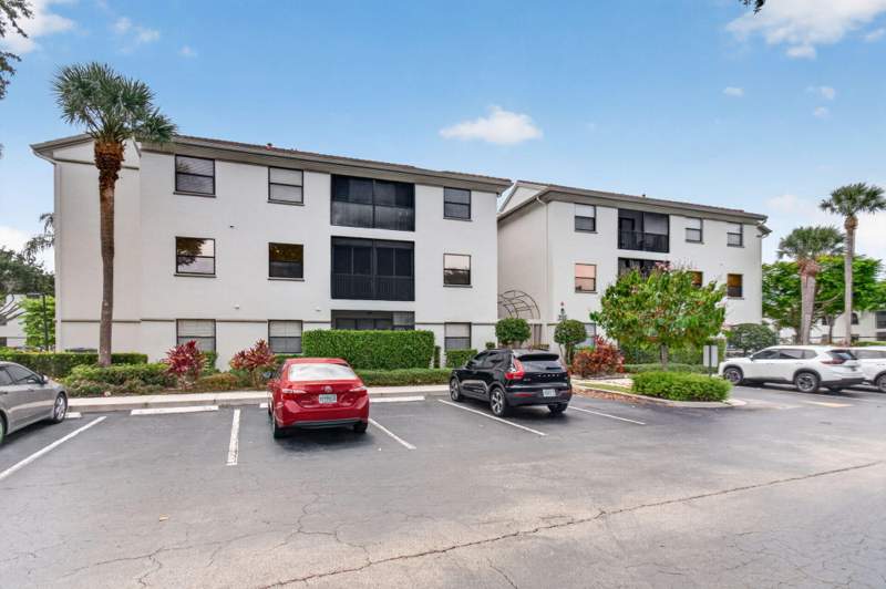 3 bedroom Condominium at 5133 Brisata Circle #B, Giardino Village Condos, Boynton Beach — photo 2