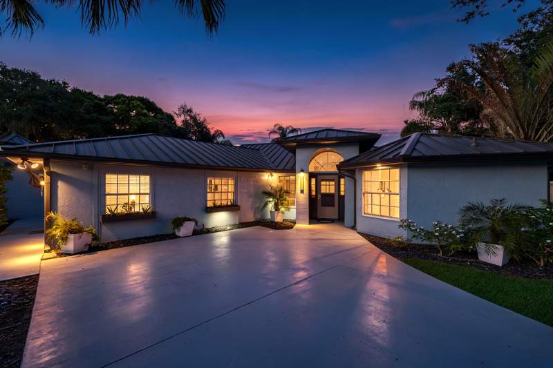 4 bedroom Single Family Residence at 2317 SW Abner Road, Port St Lucie Section 31, Port St. Lucie — photo 3