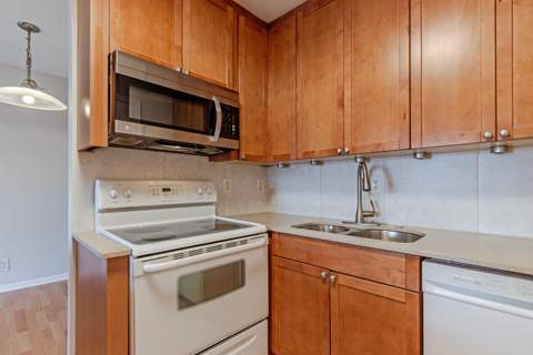 2161 NE 68th Street #332, Fort Lauderdale FL - photo 6 of 31