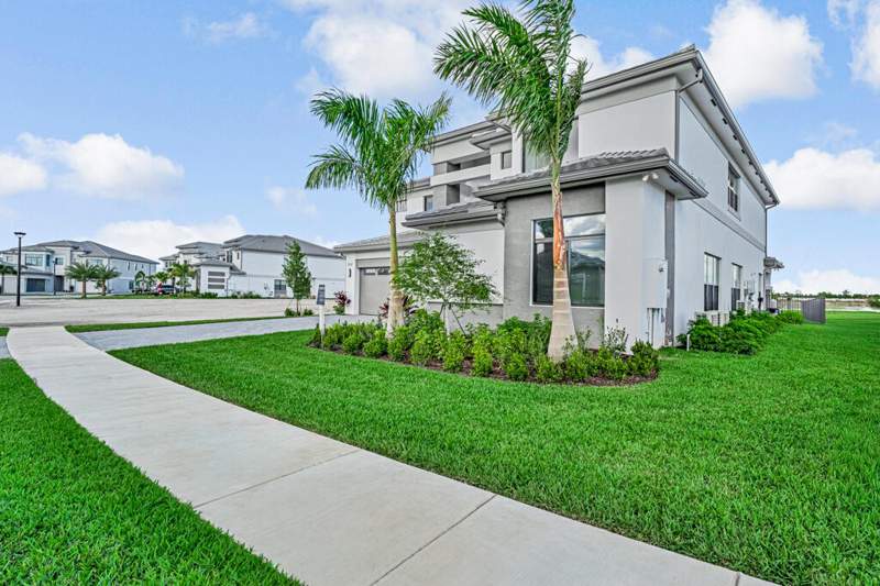 5 bedroom Single Family Residence at 13531 Nesting Pines Way, Apex at Avenir, Palm Beach Gardens — photo 3