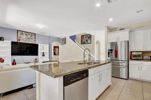 4701 Foxtail Palm Court, Greenacres FL - photo 11 of 39