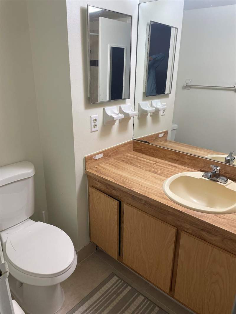 2 bedroom Condominium at 143 NW 93rd Avenue #202, Pine Lake Three Condo, Pembroke Pines — photo 2