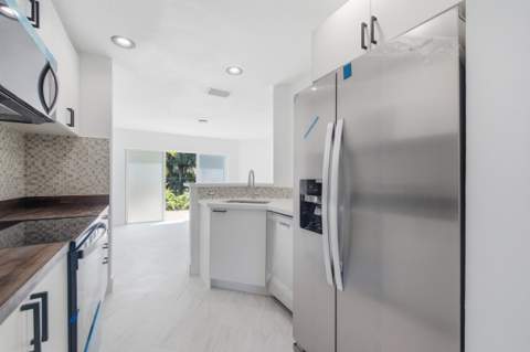 2824 NW 99th Terrace, Sunrise FL - photo 11 of 37