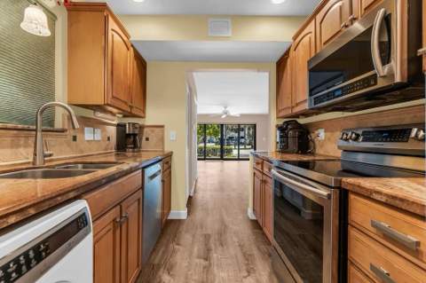 4140 N Ocean Drive #101e, Lauderdale-By-The-Sea FL - photo 11 of 30