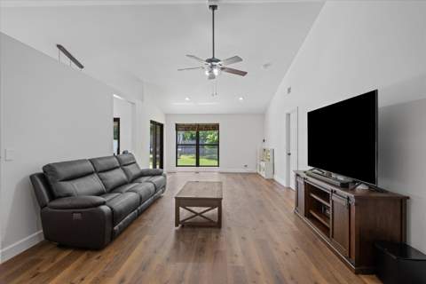 1051 New Parkview Place, Haverhill FL - photo 10 of 38