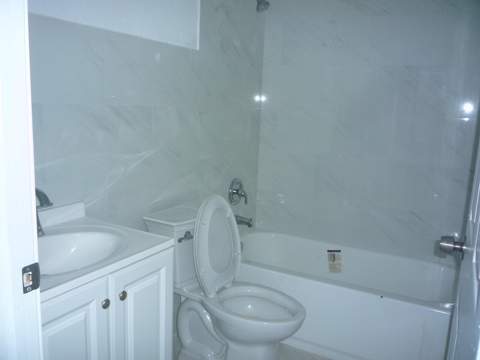 2162 NW 28th Street, Oakland Park FL - photo 17 of 21
